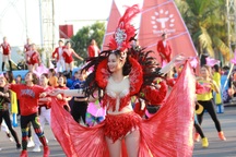 Rực rỡ Lễ hội Carnaval mùa Đông đầu tiên trên Đảo Tuần Châu