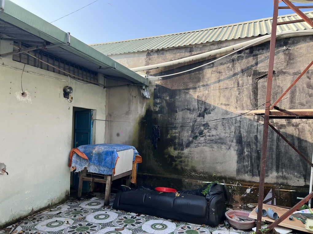 Chuyện từ dãy trọ chỉ 2 trên 7, hai mẹ con nhiều đêm không ngủ - 1 Chuyện từ dãy trọ chỉ 2 trên 7, hai mẹ con nhiều đêm không ngủ - 1
