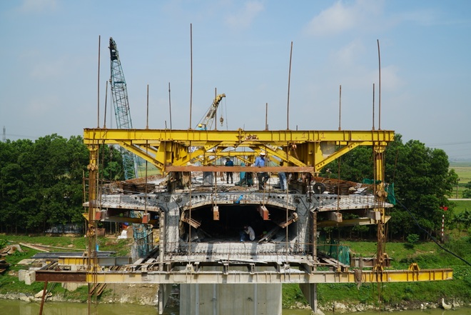 Toàn cảnh cây cầu vượt sông Cầu nối Hà Nội - Bắc Giang - 13 Toàn cảnh cây cầu vượt sông Cầu nối Hà Nội - Bắc Giang - 13