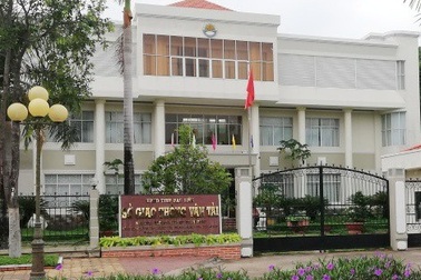 Không thực hiện cách ly, 2 PGĐ Sở Giao thông vận tải bị kỷ luật cảnh cáo