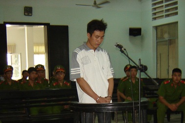 Tuyên tử hình kẻ phân xác vợ bỏ hầm rút