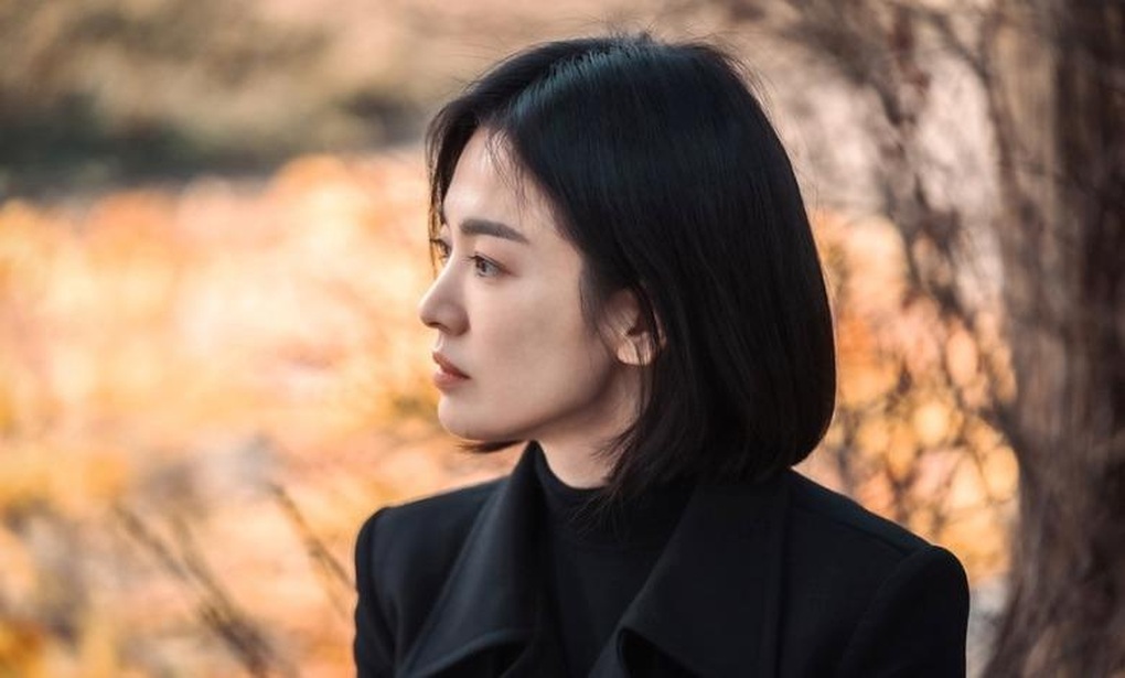 Vinh quang trong thù hận và sự nổi loạn của Song Hye Kyo - 1 Vinh quang trong thù hận và sự nổi loạn của Song Hye Kyo - 1