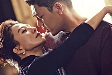 Dự tiệc ở công ty chồng, tôi sững sờ phát hiện tình cũ của anh