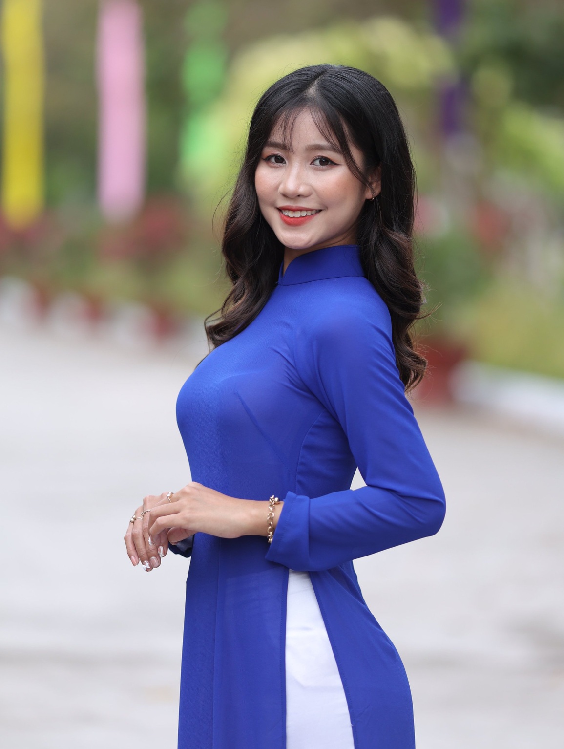 Người đẹp U Minh đăng quang Hoa khôi thanh niên Cà Mau tài năng, thanh lịch - 8 Người đẹp U Minh đăng quang Hoa khôi thanh niên Cà Mau tài năng, thanh lịch - 8