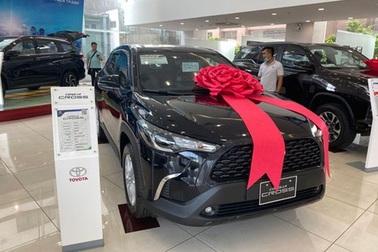 Ô tô "xanh" ngóng ưu đãi