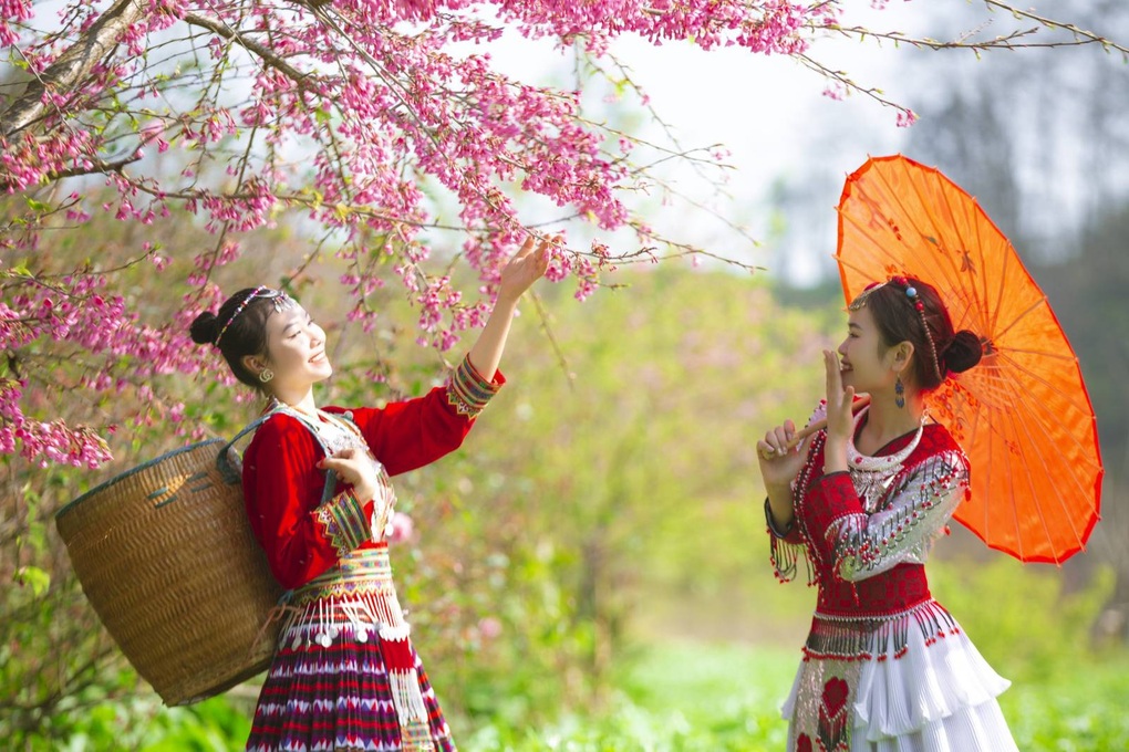 Đầu xuân hành hương tới Hội xuân Mở cổng trời tại Fansipan - 1 Đầu xuân hành hương tới Hội xuân Mở cổng trời tại Fansipan - 1