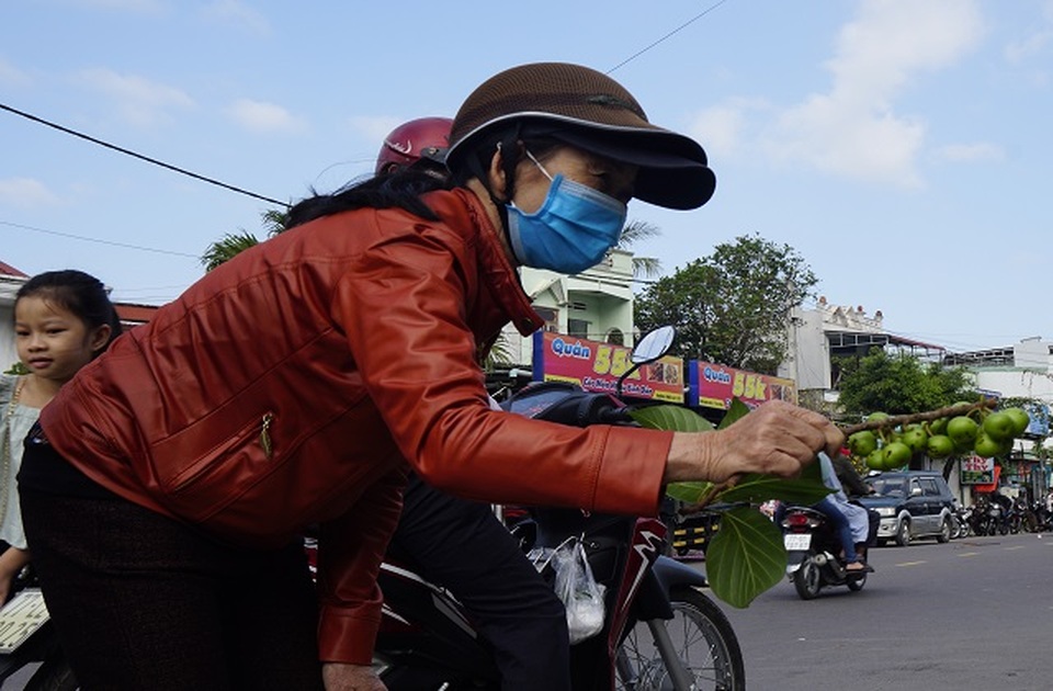 Nô nức đi phiên chợ một năm họp duy nhất ngày mùng 1 Tết - 7 Nô nức đi phiên chợ một năm họp duy nhất ngày mùng 1 Tết - 7