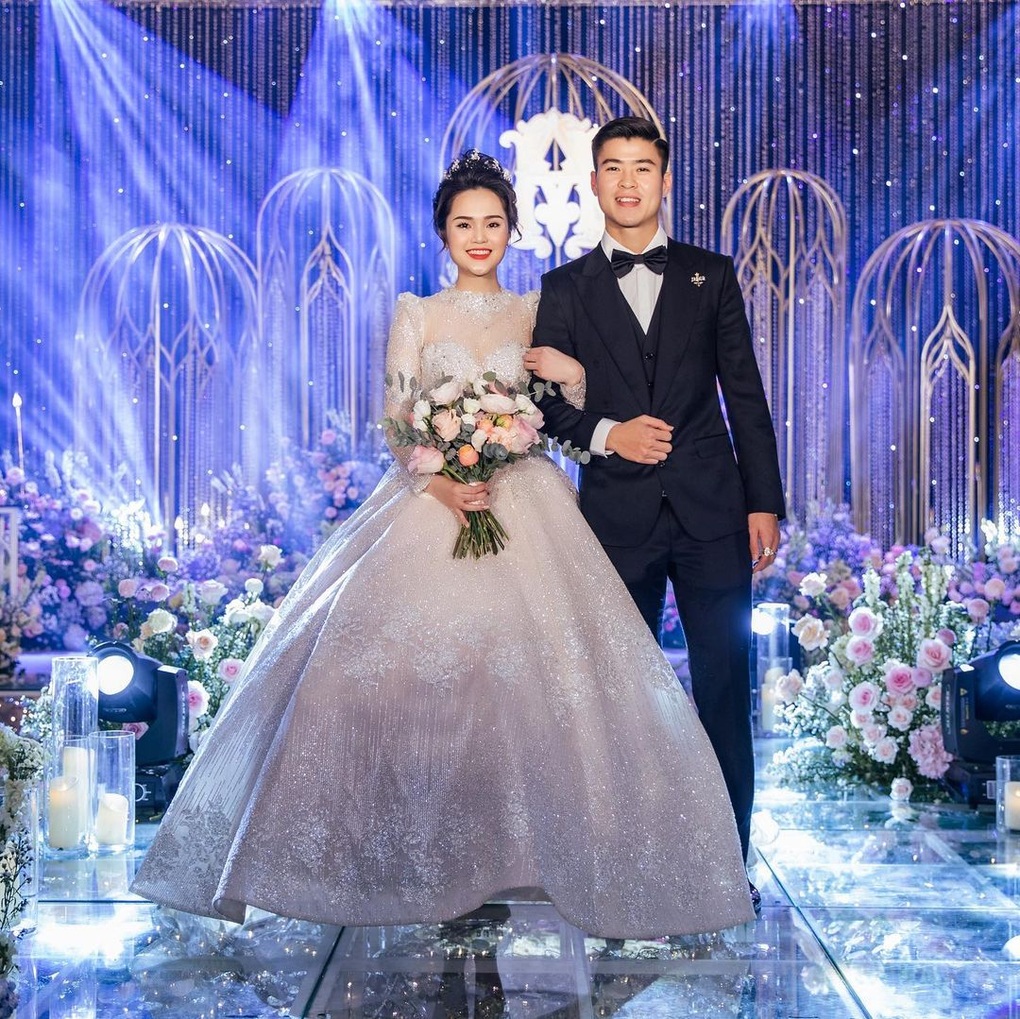 Đám cưới cầu thủ: Văn Hậu tổ chức xa hoa, Tiến Dũng giấu kỹ đến phút cuối - 5