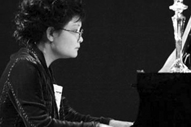 Sự kết hợp “kỳ lạ” giữa Piano và hát văn