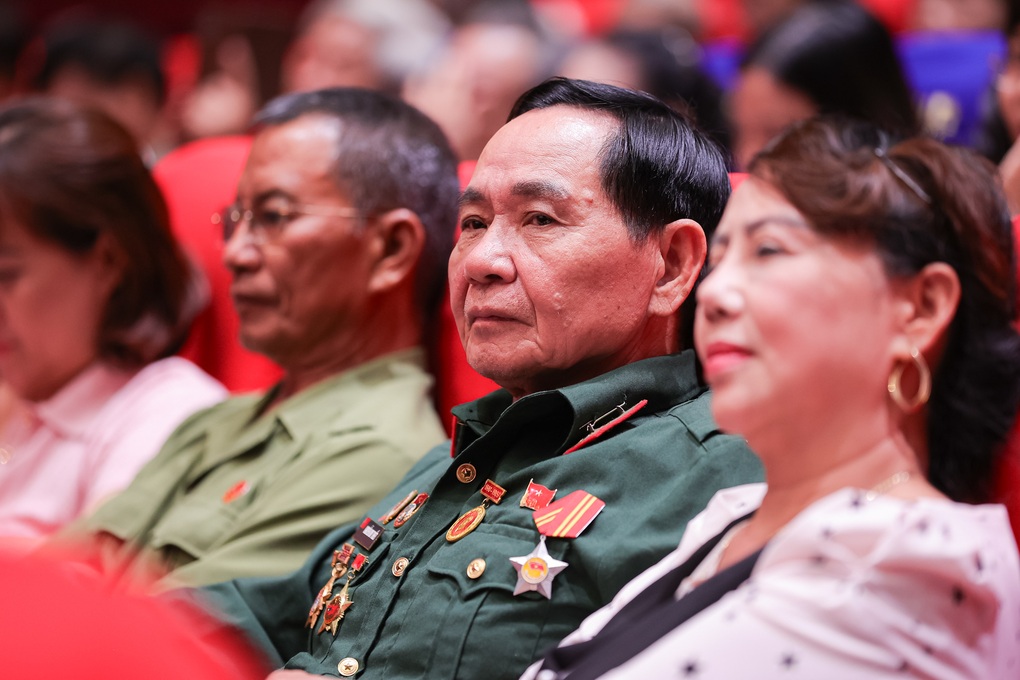 Cựu binh 69 tuổi rưng rưng khi xem phim về liệt sĩ Đặng Thùy Trâm - 4