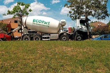 Xi măng xanh "hút" tiền