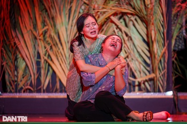 Bất ngờ khoảnh khắc: Khi sinh viên làm kịch chuyên nghiệp