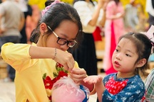 Học sinh TPHCM nghỉ Tết ít, mẹ xót ruột "30 triệu đi lại cho 5 ngày ở quê"