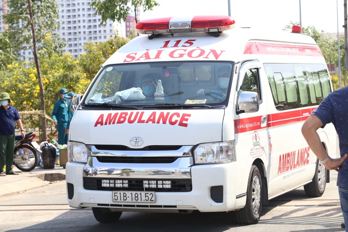TP. HCM: Nhiều cuộc điện thoại gọi phá rối Trung tâm cấp cứu 115 trong mùa dịch Covid-19 - Ảnh 1. TP. HCM: Nhiều cuộc điện thoại gọi phá rối Trung tâm cấp cứu 115 trong mùa dịch Covid-19 - Ảnh 1.