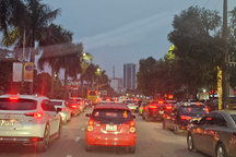 Tỉnh nghèo có gần 60.000 ô tô, xe máy đăng ký trong 10 tháng