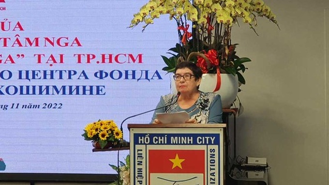 Bà Natalia Zolkina, Giám đốc Trung tâm Nga tại TPHCM phát biểu tại buổi lễ.
