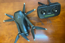 Bay flycam trên bầu trời ban đêm, nam thanh niên bị xử lý