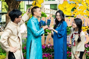 Chị cùng phòng trọ nghiện nói chuyện sex, nữ sinh năm nhất bỏ chạy ...