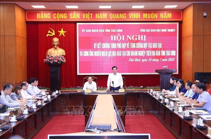 Uỷ ban nhân dân tỉnh Thái Bình và Tổng cục Giáo dục Nghề nghiệp tổ chức Hội nghị “Ký kết chương trình phối hợp về tăng cường hợp tác đào tạo và cung ứng nguồn nhân lực qua đào tạo cho doanh nghiệp trên địa bàn tỉnh Thái Bình”