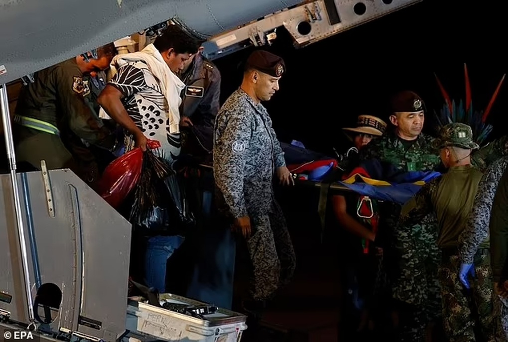 Tình tiết mới về cuộc sinh tồn của 4 trẻ Colombia sau vụ rơi máy bay - 4 Tình tiết mới về cuộc sinh tồn của 4 trẻ Colombia sau vụ rơi máy bay - 4
