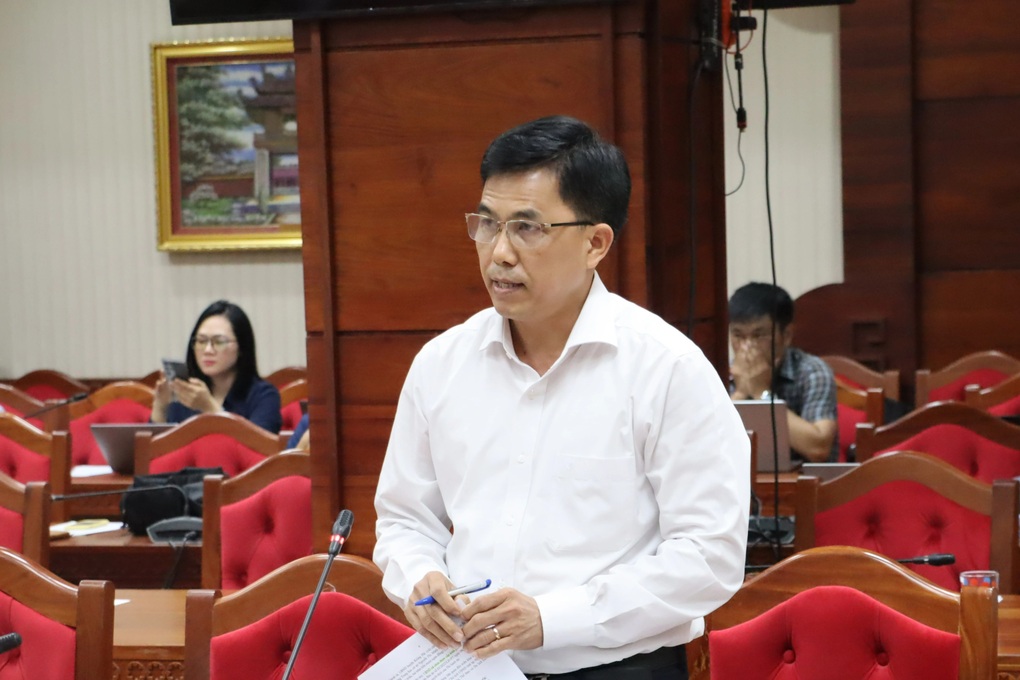 Yêu cầu trường học dừng ngay đề xuất mỗi tuần 3 màu đồng phục - 1 Yêu cầu trường học dừng ngay đề xuất mỗi tuần 3 màu đồng phục - 1