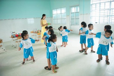 Khánh thành trường Đèn Đom Đóm thứ 20 tại Hàm Cần