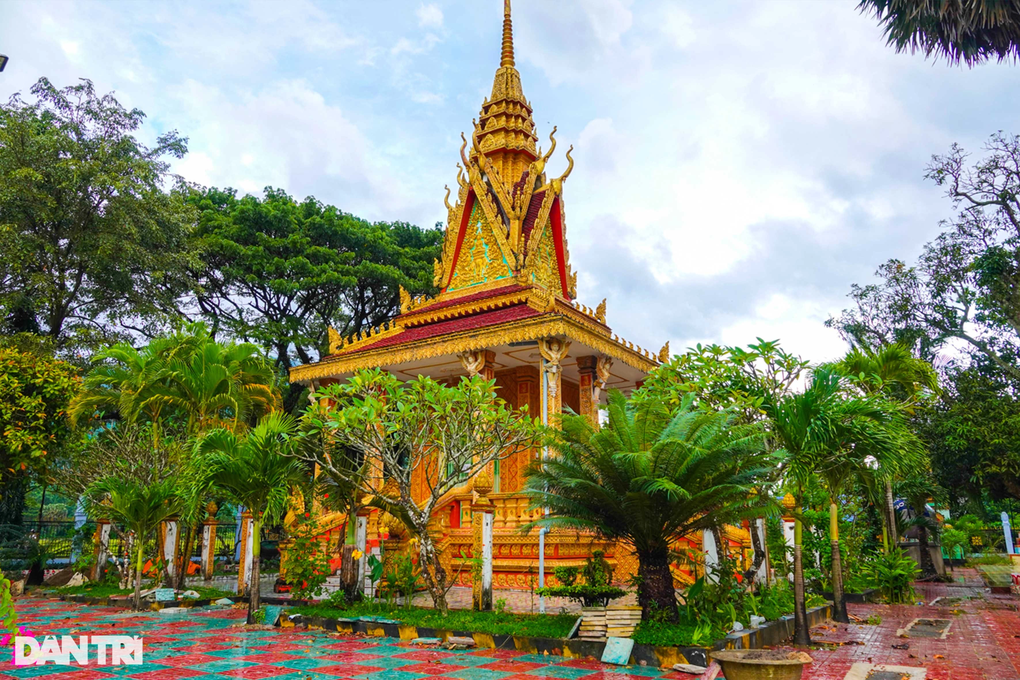 Kỳ lạ thi thể nhà sư ở An Giang mất 8 năm vẫn không bị phân hủy - 1 Kỳ lạ thi thể nhà sư ở An Giang mất 8 năm vẫn không bị phân hủy - 1