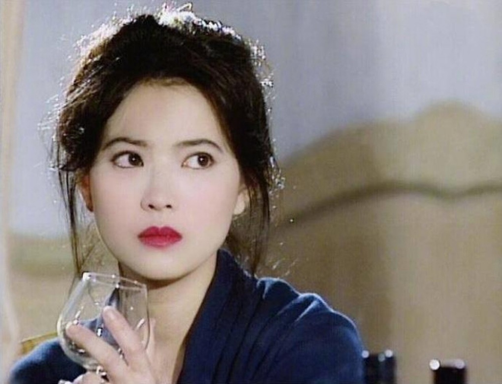 Tăng Chí Vỹ nói gì khi bị chỉ trích chạm môi người mẫu kém 43 tuổi? - 5 Tăng Chí Vỹ nói gì khi bị chỉ trích chạm môi người mẫu kém 43 tuổi? - 5