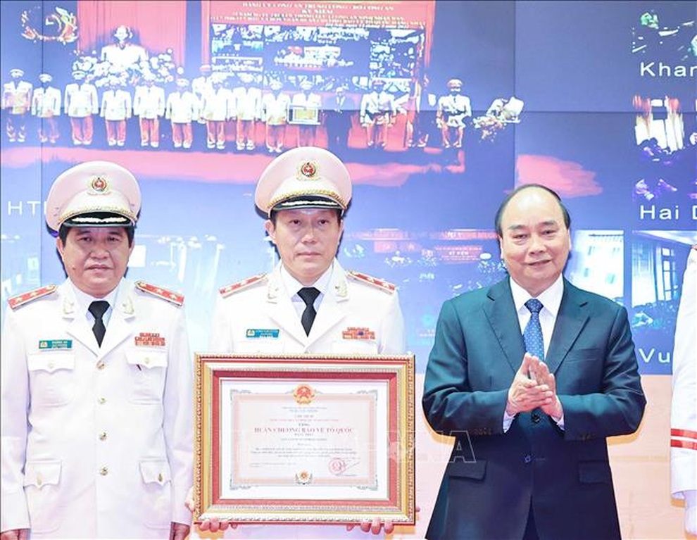 Chủ tịch nước: Chú trọng bảo vệ an ninh quốc gia trên không gian mạng! - 2 Chủ tịch nước: Chú trọng bảo vệ an ninh quốc gia trên không gian mạng! - 2