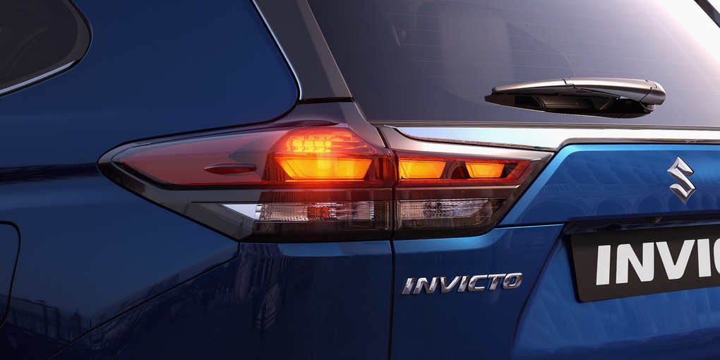 Suzuki ra mắt xe Invicto giống hệt Toyota Innova - 16