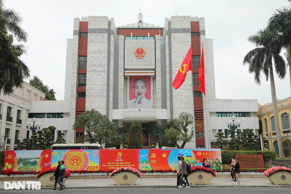 Hà Nội: Bí thư xã phường mới ít nhất phải là phó bí thư quận huyện trở lên - 2 Hà Nội: Bí thư xã phường mới ít nhất phải là phó bí thư quận huyện trở lên - 2