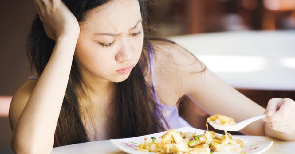 Nhìn thấy đồ ăn dầu mỡ là buồn nôn: Có thể gan đang gặp vấn đề - 1 Nhìn thấy đồ ăn dầu mỡ là buồn nôn: Có thể gan đang gặp vấn đề - 1