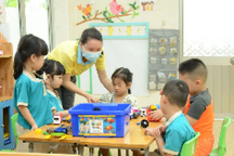 Giáo viên bị "bêu" lên mạng vì nói xấu phụ huynh trong nhóm riêng