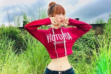 Choáng trước vòng eo... 35 cm của cô gái người Myanmar