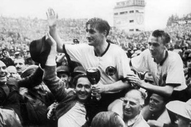 World Cup Thụy Sĩ 1954: Hungary kiêu hùng ôm hận trước tinh thần Đức