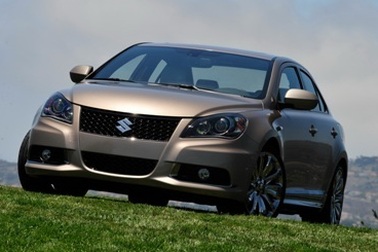 Suzuki Kizashi có giá dưới 20.000 USD