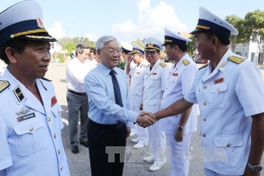 Tổng Bí thư Nguyễn Phú Trọng thăm, làm việc tại Vùng 4 Hải quân