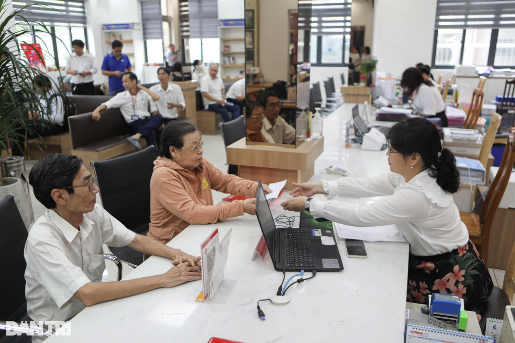 Phân định thẩm quyền giải quyết 75 thủ tục thuộc quản lý của Bộ Nội vụ - 1 Phân định thẩm quyền giải quyết 75 thủ tục thuộc quản lý của Bộ Nội vụ - 1