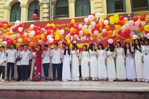 Học trò cả nước náo nức trong lễ khai giảng