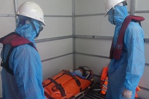 Vượt sóng cứu ngư dân bị tai biến nguy kịch ngoài Hoàng Sa