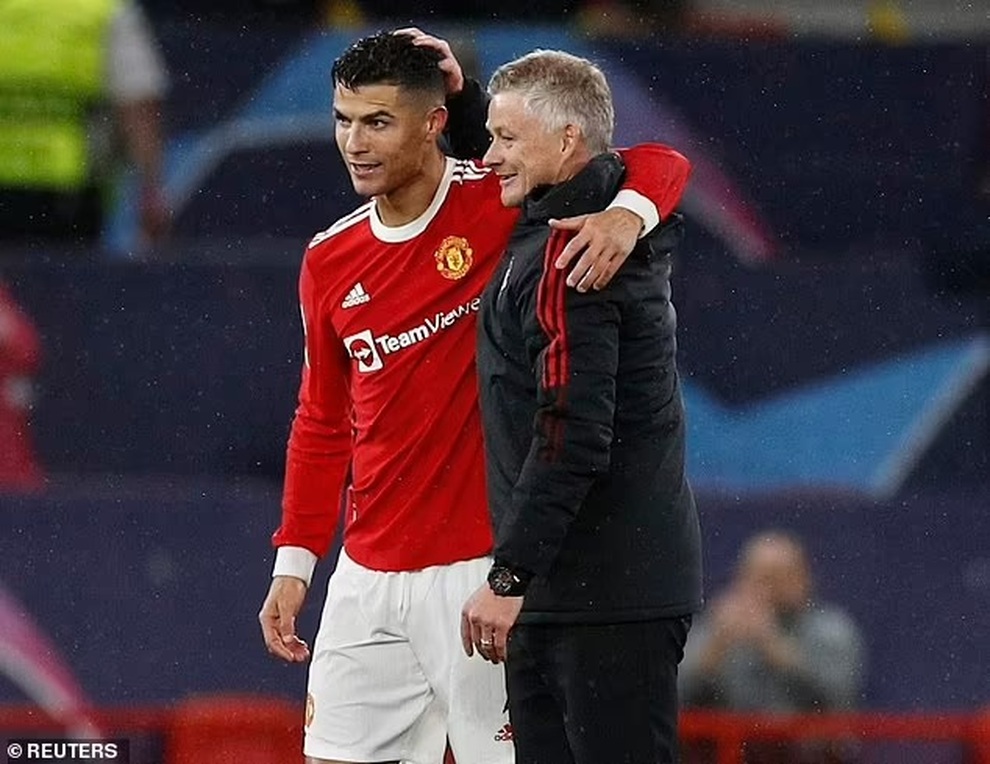 C.Ronaldo càng tỏa sáng cứu Solskjaer, Man Utd càng khó vô địch - 3 C.Ronaldo càng tỏa sáng cứu Solskjaer, Man Utd càng khó vô địch - 3