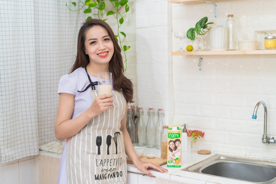 Fami Nguyên chất – Thức uống lành từ hạt đậu nành tốt cho cả nam và nữ giới - 3 Fami Nguyên chất – Thức uống lành từ hạt đậu nành tốt cho cả nam và nữ giới - 3