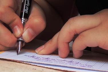 Học sinh thờ ơ với chữ viết tay