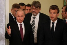 Tổng thống Pháp nói Nga không còn là kẻ thù của NATO