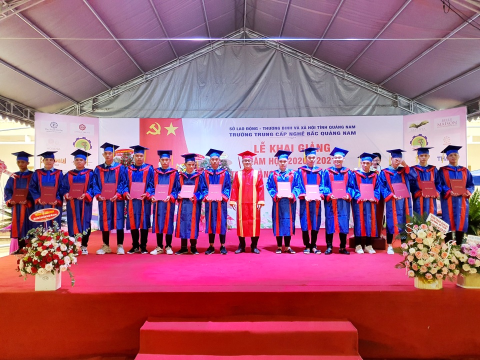 Quảng Nam: 80% sinh viên tốt nghiệp trường nghề có việc làm ngay - 1 Quảng Nam: 80% sinh viên tốt nghiệp trường nghề có việc làm ngay - 1