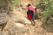 Vụ nhà máy thủy điện cấm đường: Giải quyết lợi ích hài hòa với người dân