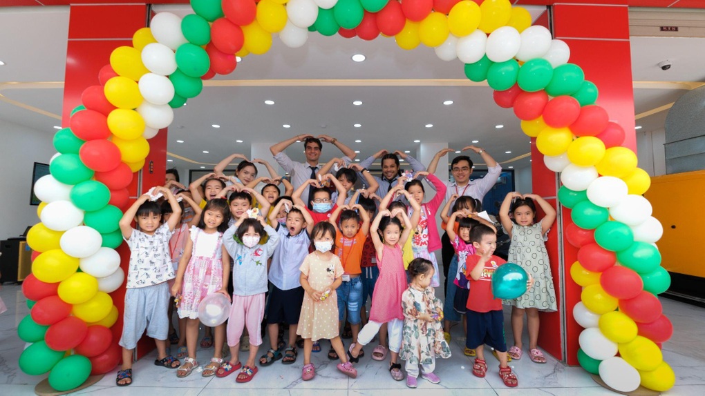 Ra mắt 4 cơ sở mới trong tháng 3, VUS chinh phục nhiều cột mốc mới - 5 Ra mắt 4 cơ sở mới trong tháng 3, VUS chinh phục nhiều cột mốc mới - 5