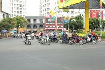 TPHCM bất ngờ mát mẻ từ sáng đến chiều giữa mùa nắng nóng