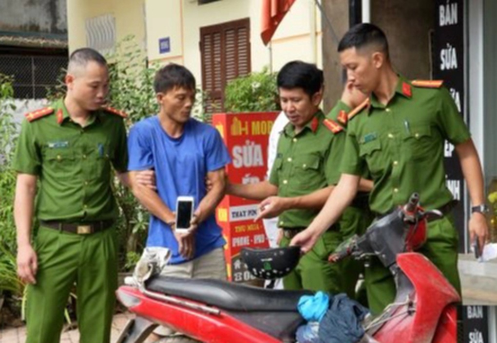 Tên cướp bị tóm sau 16 giờ gây án - 1 Tên cướp bị tóm sau 16 giờ gây án - 1
