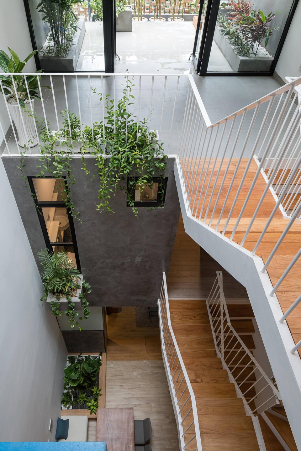 Vợ chồng Vũng Tàu dùng chiêu “độc” giúp nhà hướng Tây mát lịm như điều hòa - 11